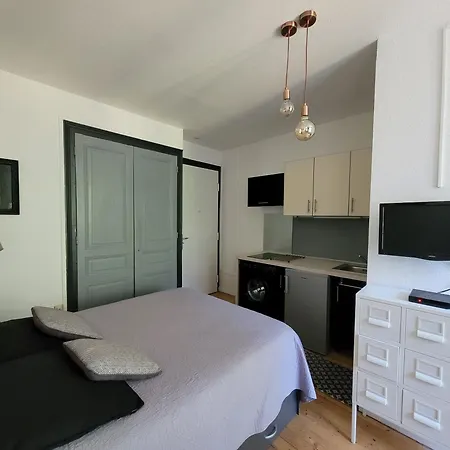 Le Beau Site Apartment *